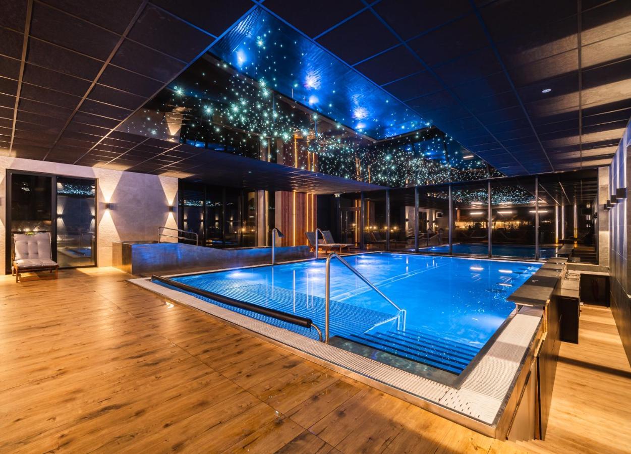 לוטוביסקה Carynska Resort & Spa מראה חיצוני תמונה