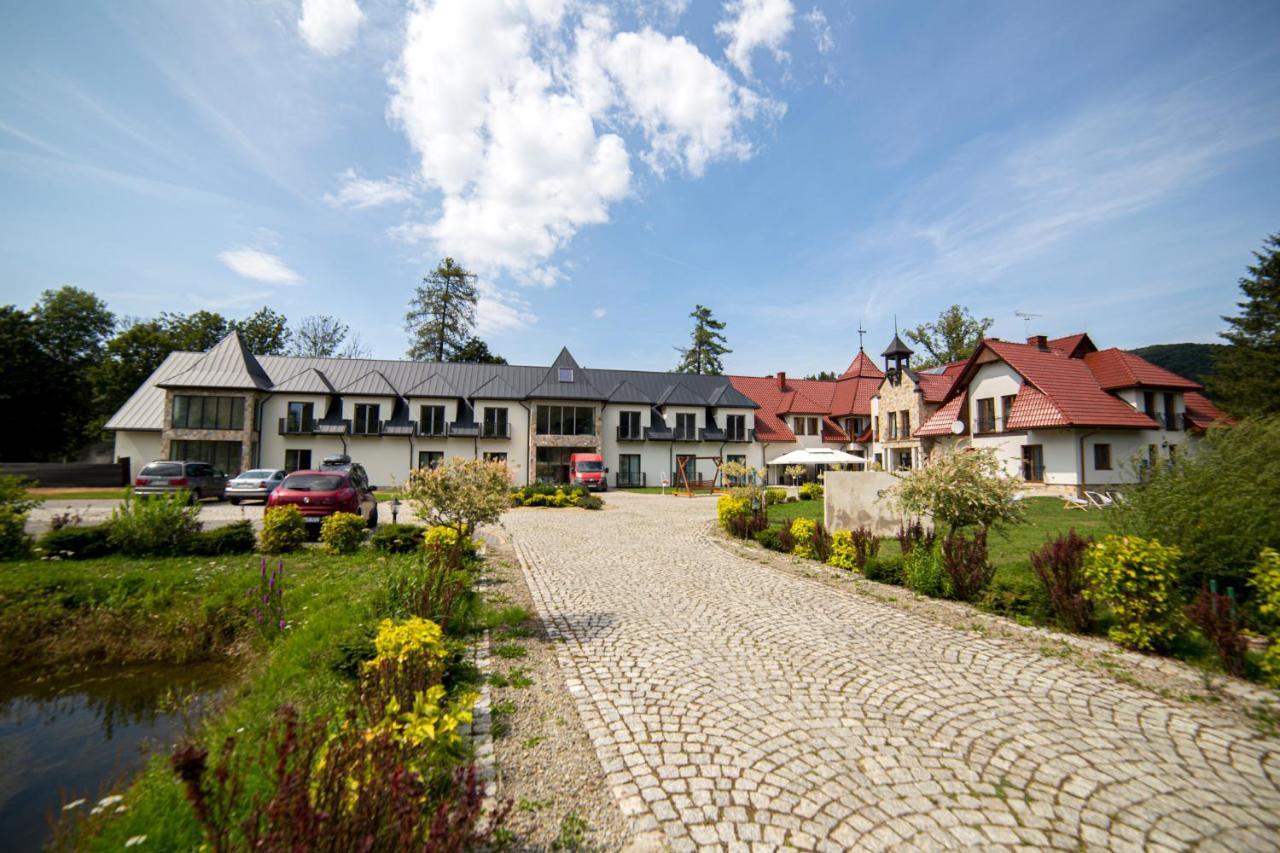לוטוביסקה Carynska Resort & Spa מראה חיצוני תמונה